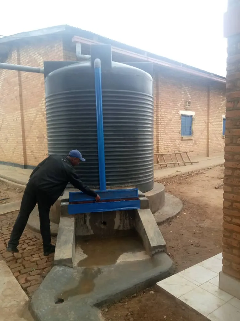 Watertank op het schoolterrein